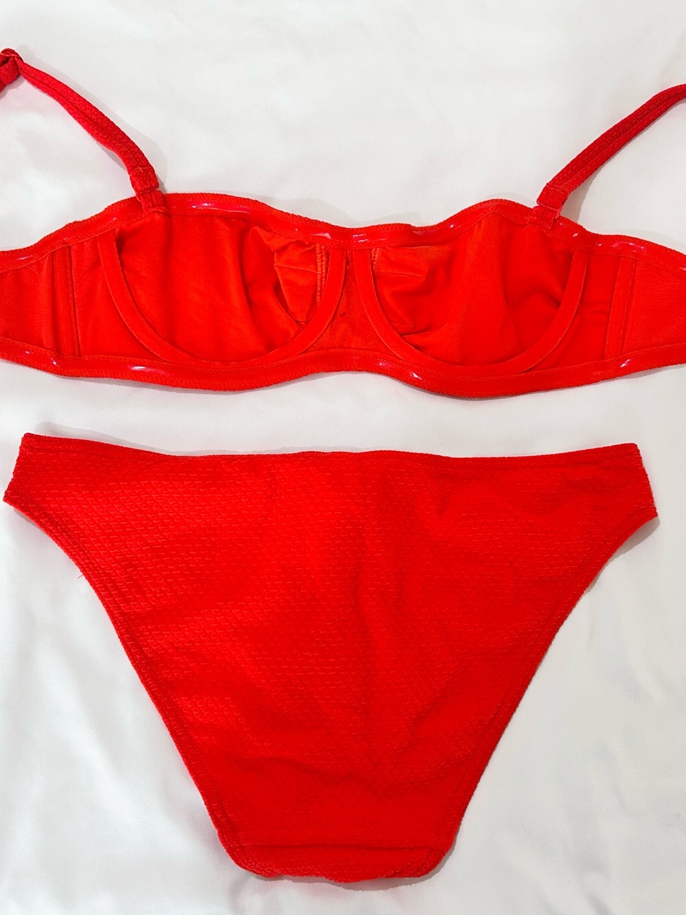 Simone Pérèle Alati Scoop Demi Bikini Top Set in Scarlet Red - Picture 7 of 16